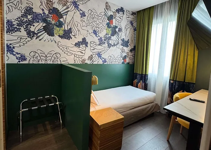 Mercure Centro Saint John Hotel 4*